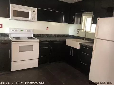 44 Steers Ave, Schenectady, NY 12304 photo 11