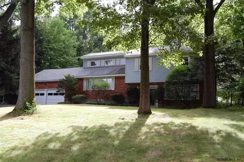 79 Ash Tree Ln, Schenectady, NY 12309 photo 25
