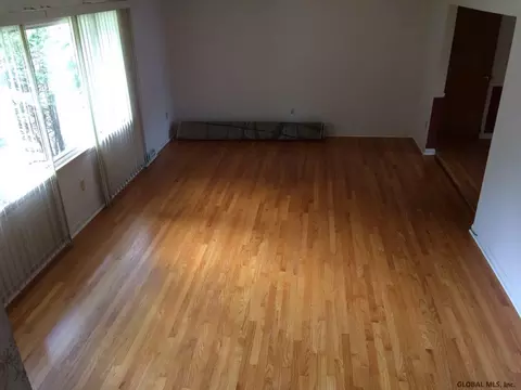 79 Ash Tree Ln, Schenectady, NY 12309 photo 6