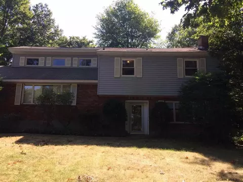 79 Ash Tree Ln, Schenectady, NY 12309 photo 26