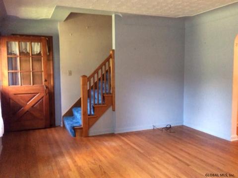 27 Bluff Rd, Schenectady, NY 12306 photo 7