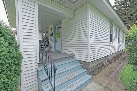 1345 Keyes Ave, Schenectady, NY 12309 photo 5