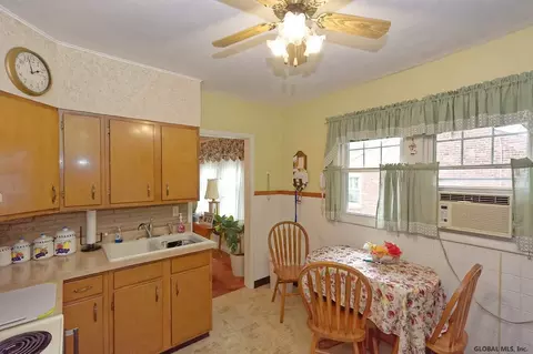 1345 Keyes Ave, Schenectady, NY 12309 photo 16
