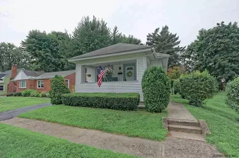 1345 Keyes Ave, Schenectady, NY 12309 photo 2