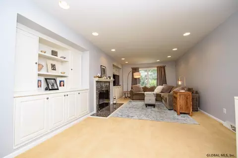 37 Devon Rd, Delmar, NY 12054 photo 7