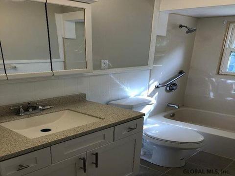 3304 Kent Ave, Schenectady, NY 12304 photo 9