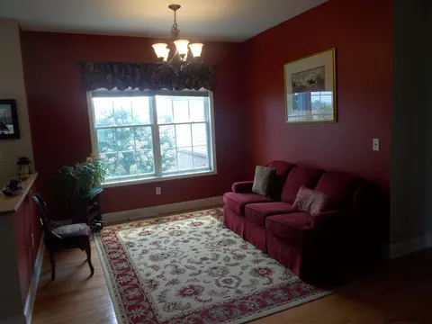 28 Sheldon Dr, Mechanicville, NY 12118 photo 3