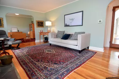 301 Patrick Ct, Schenectady, NY 12304 photo 3