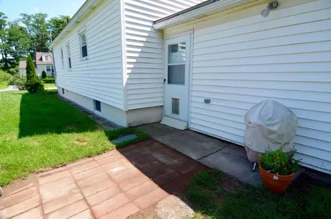 301 Patrick Ct, Schenectady, NY 12304 photo 45