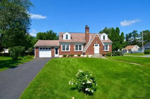 301 Patrick Ct, Schenectady, NY 12304 photo 46