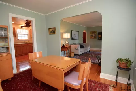 301 Patrick Ct, Schenectady, NY 12304 photo 4