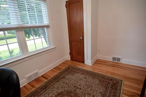 301 Patrick Ct, Schenectady, NY 12304 photo 30
