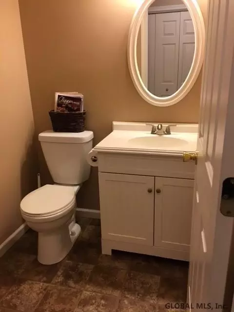 23 Pointe West Dr # a, Clifton Park, NY 12065 photo 5