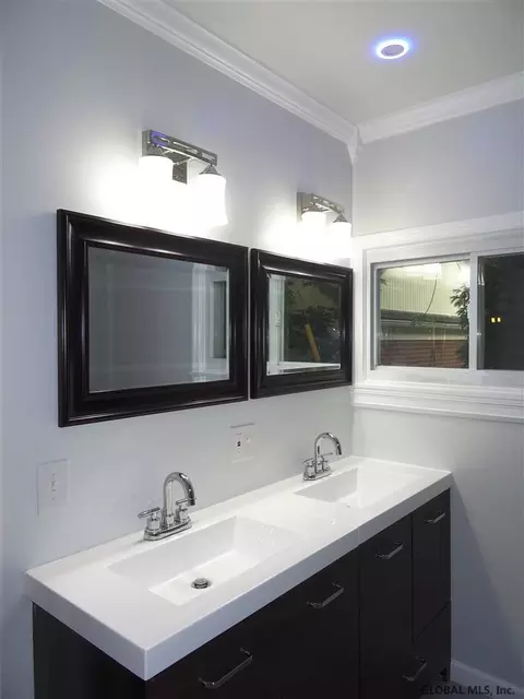 719 Decamp Ave, Schenectady, NY 12309 photo 34