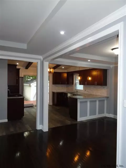 719 Decamp Ave, Schenectady, NY 12309 photo 19
