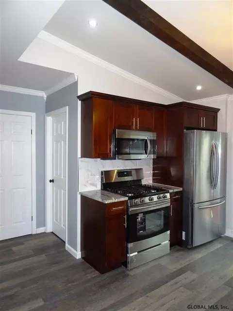 719 Decamp Ave, Schenectady, NY 12309 photo 31