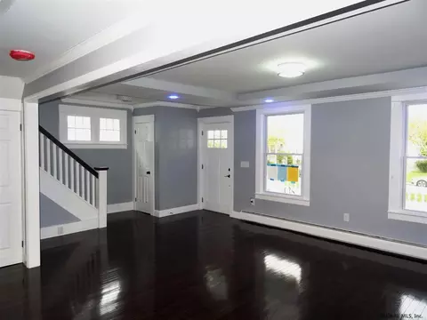 719 Decamp Ave, Schenectady, NY 12309 photo 7