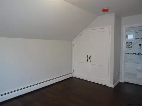 719 Decamp Ave, Schenectady, NY 12309 photo 37