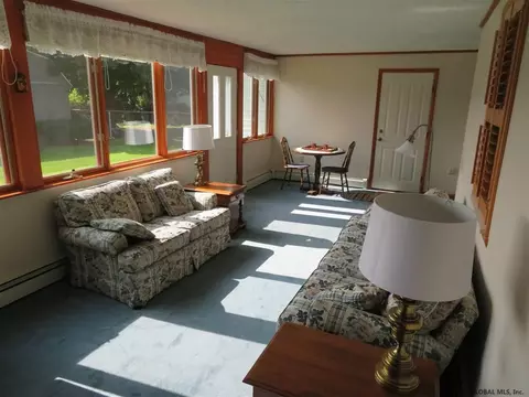 1085 Roberta Rd, Schenectady, NY 12303 photo 5