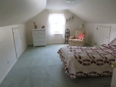 1085 Roberta Rd, Schenectady, NY 12303 photo 15