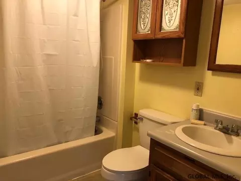 116 Old Post Rd, Malta, NY 12020 photo 9