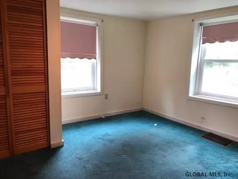 116 Old Post Rd, Malta, NY 12020 photo 7