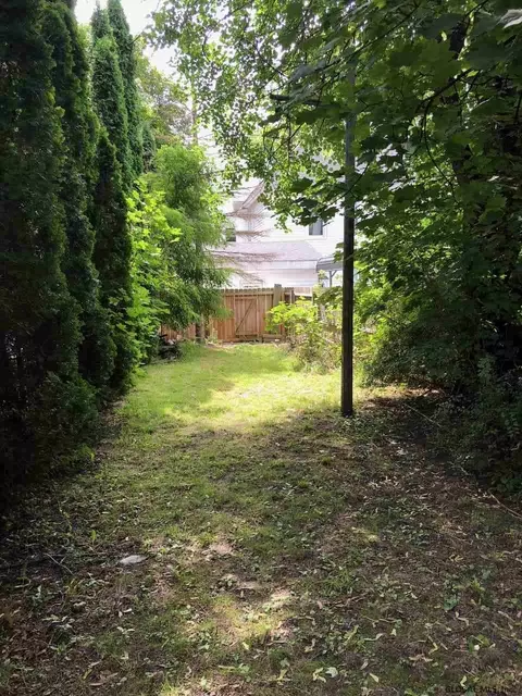 1021 Eastern Ave, Schenectady, NY 12308 photo 2