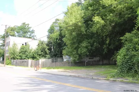601 Congress St, Schenectady, NY 12303 photo 3