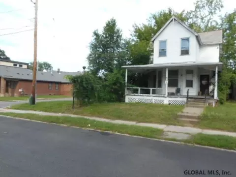 114 Henry St, Schenectady, NY 12304 photo 1