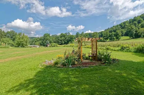 199 Delevan Rd, Eagle Bridge, NY 12057 photo 3