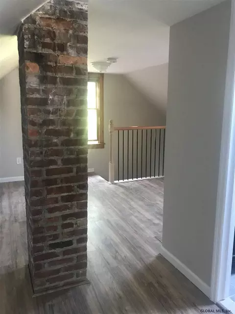 42 Jackson Ave, Schenectady, NY 12304 photo 19