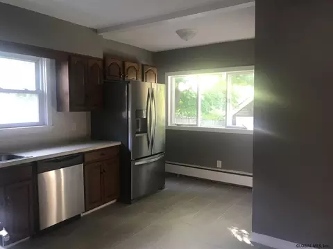 42 Jackson Ave, Schenectady, NY 12304 photo 13