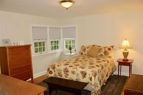 8 Westover Rd, Slingerlands, NY 12159 photo 18