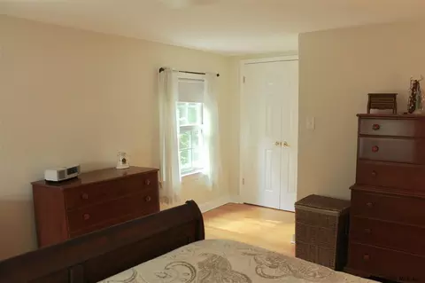 8 Westover Rd, Slingerlands, NY 12159 photo 20