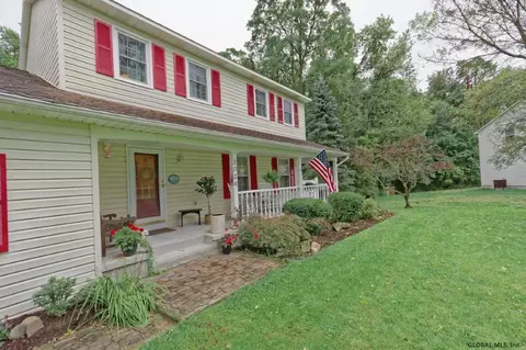 2024 Oak Tree Ln, Schenectady, NY 12303 photo 14