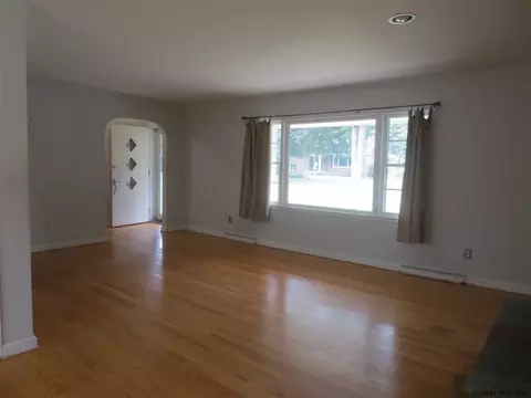 17 Bartlett Ln, Delmar, NY 12054 photo 6