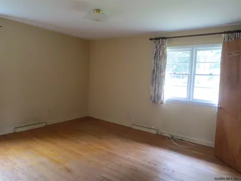 17 Bartlett Ln, Delmar, NY 12054 photo 11