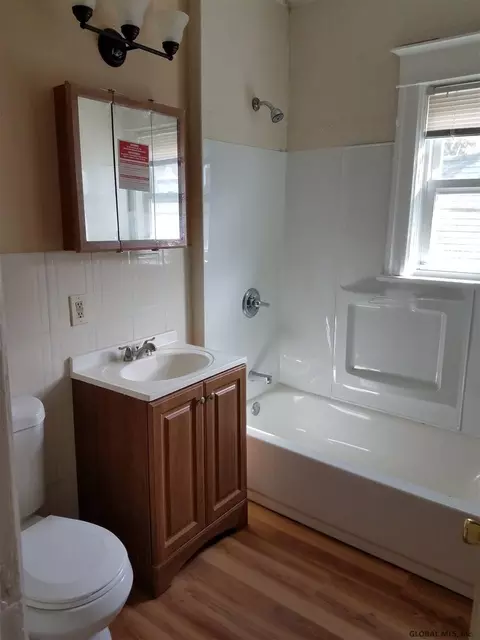 809 Locust Ave, Schenectady, NY 12307 photo 7