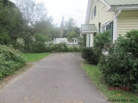 42 Hamilton Ave, Corinth, NY 12822 photo 5