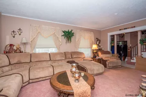 222 Marriott Ave, Schenectady, NY 12304 photo 5