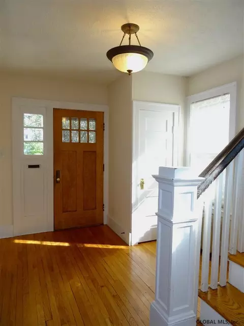 745 Decamp Ave, Schenectady, NY 12309 photo 7