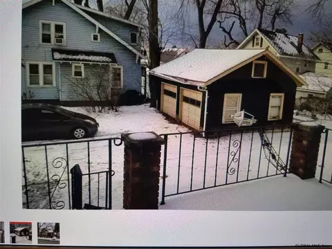 1802 Hamburg St, Schenectady, NY 12303 photo 4