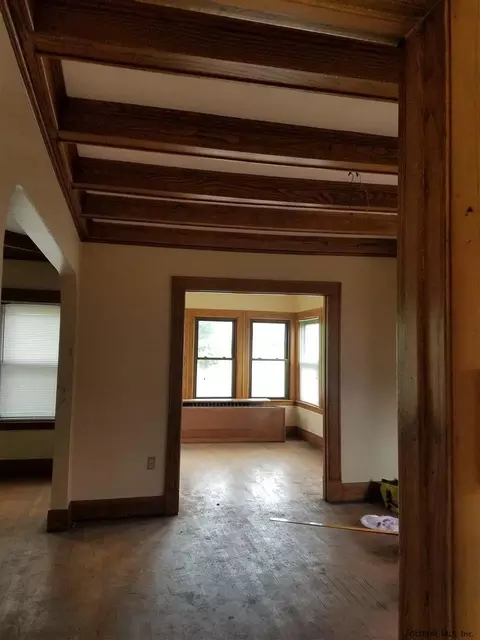 1802 Hamburg St, Schenectady, NY 12303 photo 3