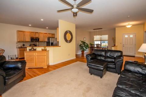82 Sheldon Dr, Mechanicville, NY 12118 photo 5
