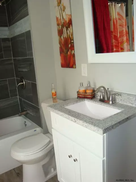 1845 Oneida St, Schenectady, NY 12308 photo 20