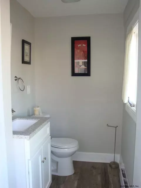 1845 Oneida St, Schenectady, NY 12308 photo 15