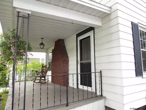 1237 Baker Ave, Schenectady, NY 12309 photo 3