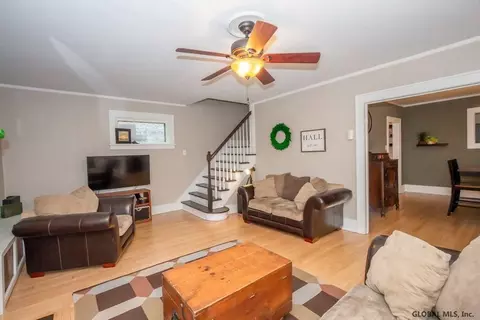 1237 Baker Ave, Schenectady, NY 12309 photo 4