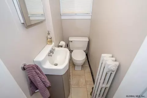 1237 Baker Ave, Schenectady, NY 12309 photo 18