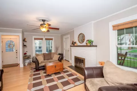 1237 Baker Ave, Schenectady, NY 12309 photo 5
